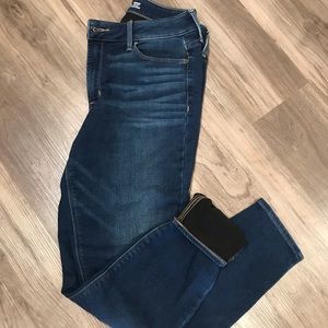 Old Navy Built in Warm jeans ; size 8